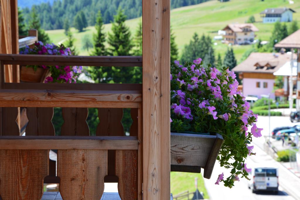 Hotel Garni Carpe Diem Vigo di Fassa Kültér fotó