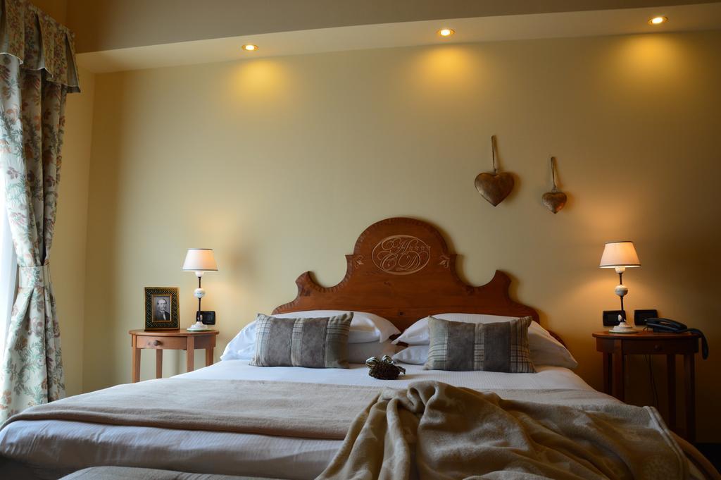 Hotel Garni Carpe Diem Vigo di Fassa Szoba fotó