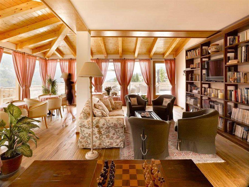 Hotel Garni Carpe Diem Vigo di Fassa Kültér fotó